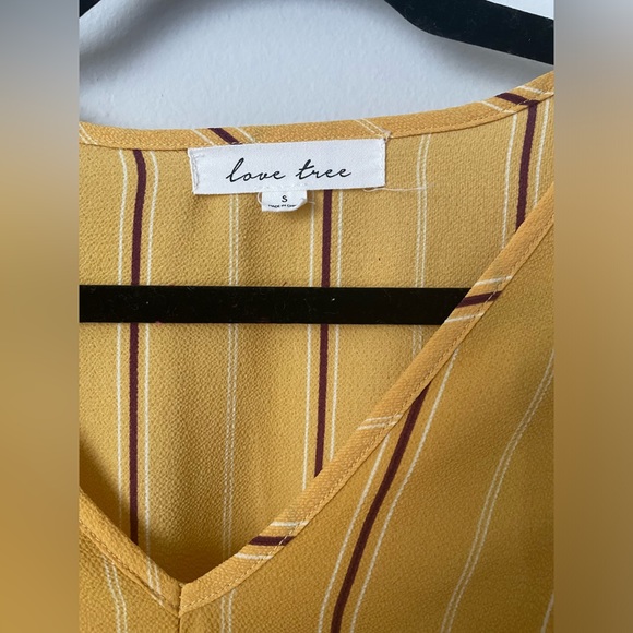 Love Tree Yellow Striped Long Sleeve Blouse Size Small - Picture 2 of 3
